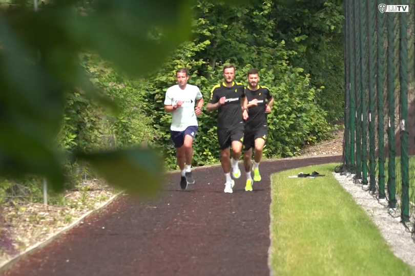 Mateusz Klich, Liam Cooper and Benoit Delaval do laps of Thorp Arch -Credit:LUTV