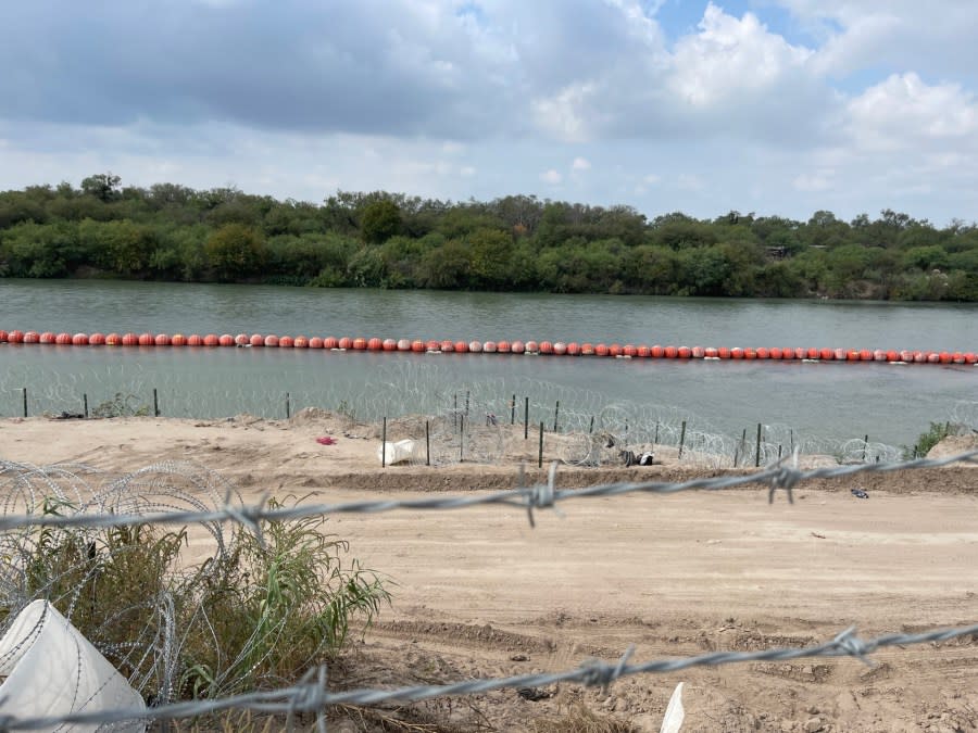 Texas’ 1,000-foot-long marine buoy border barrier is fading from the sun as seen Oct. 24, 2023. (Sandra Sanchez/Border Report)