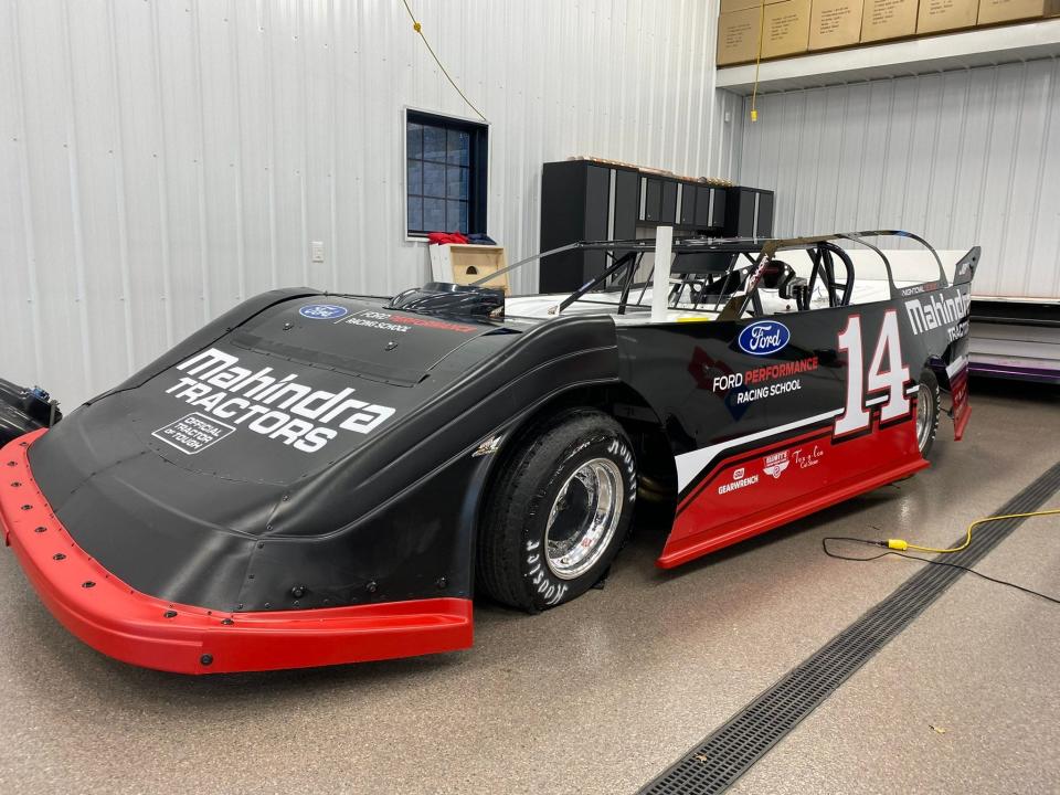 Mitchell's Chase Briscoe drove the No.14 Mahinda Tractors Late Model Wednesday night at Brownstown Speedway.