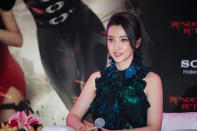 <p>It was Chinese actress <b>Li Bingbing</b>'s first appearance in Malaysia, but she received a superstar welcome nevertheless.</p> <p>The 39-year-old was in town recently to promote her latest movie, 'Resident Evil: Retribution', in Sunway Pyramid on Friday. Li, who plays zombie killer Ada Wong in the popular movie series, stars alongside Milla Jovovich in the latest instalment.</p>