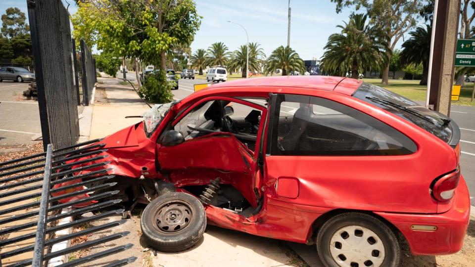 Crash Simulation and Presser