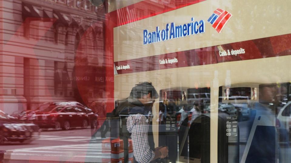 Bank of America-ko kutxazainen bezeroa