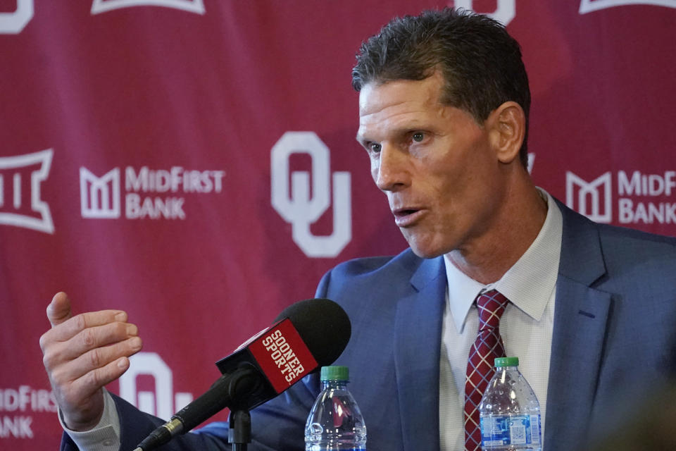 Oklahoma head football coach Brent Venables answers a question at an NCAA college football news conference, Monday, Dec. 6, 2021, in Norman, Okla. (AP Photo/Sue Ogrocki)