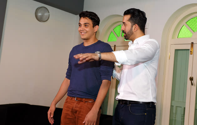 Kamil Haque coaching a student during a monologue section. (Marc Chang photo)