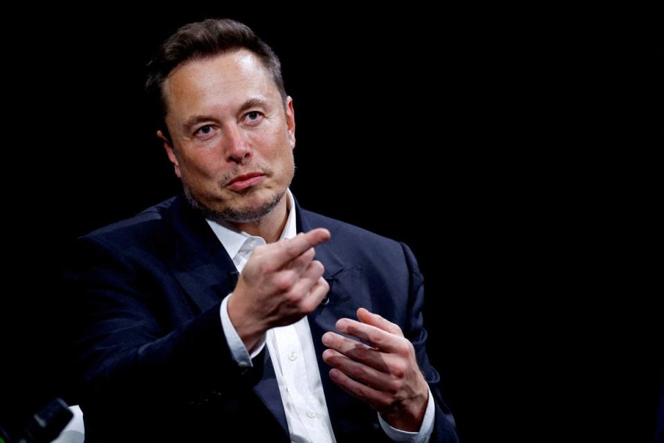 It’s official Tesla shareholders grant Elon Musk the biggest executive