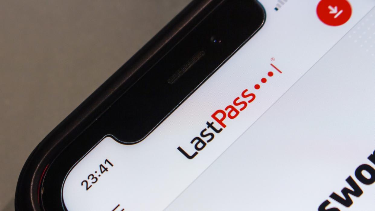  LastPass logo on iPhone. 