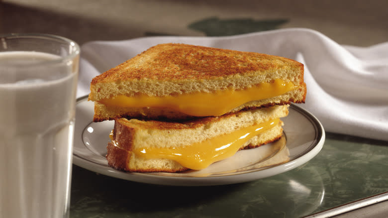 Grilled cheese and milk glass