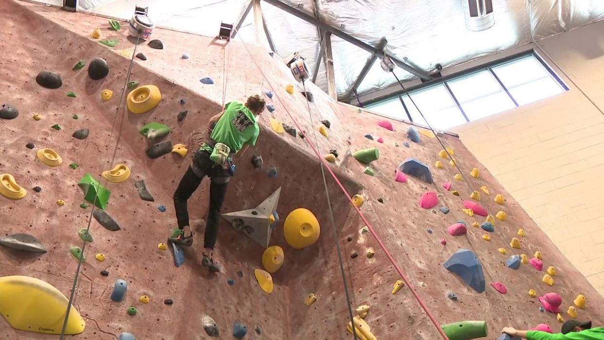 <div>Waukesha students climb at Adventure Rock in Brookfield</div>