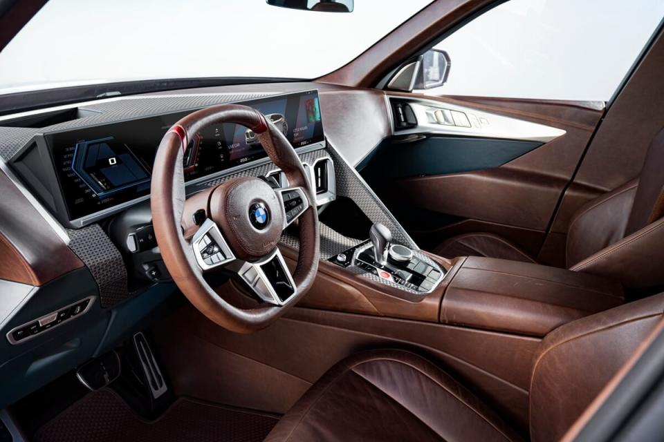 P90445557_lowRes_bmw-concept-xm-studi.jpg