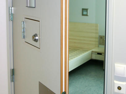 Interior de una celda de la prisión Halden (Justis- og politidepartementet)