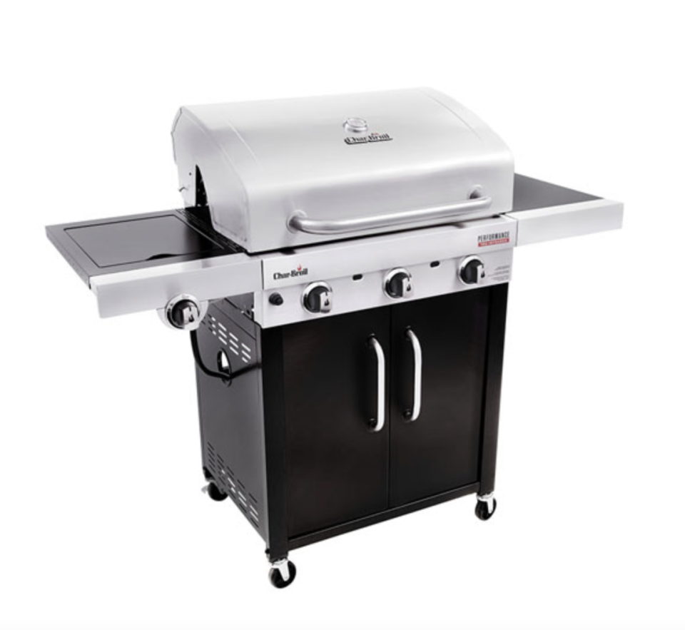 Char-Broil Performance TRU-INfrared 34000 BTU Propane BBQ  with stainless steel top and black bottom (Photo via Best Buy Canada)