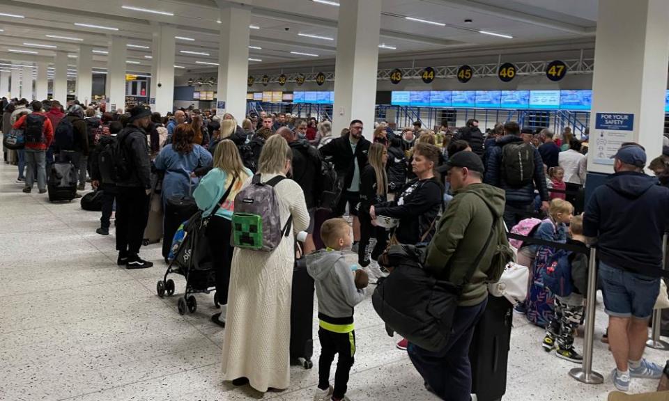 Manchester airport queue