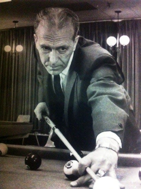 Irving Crane, seen here in 1970, was the world's best pocket billiards player for years.