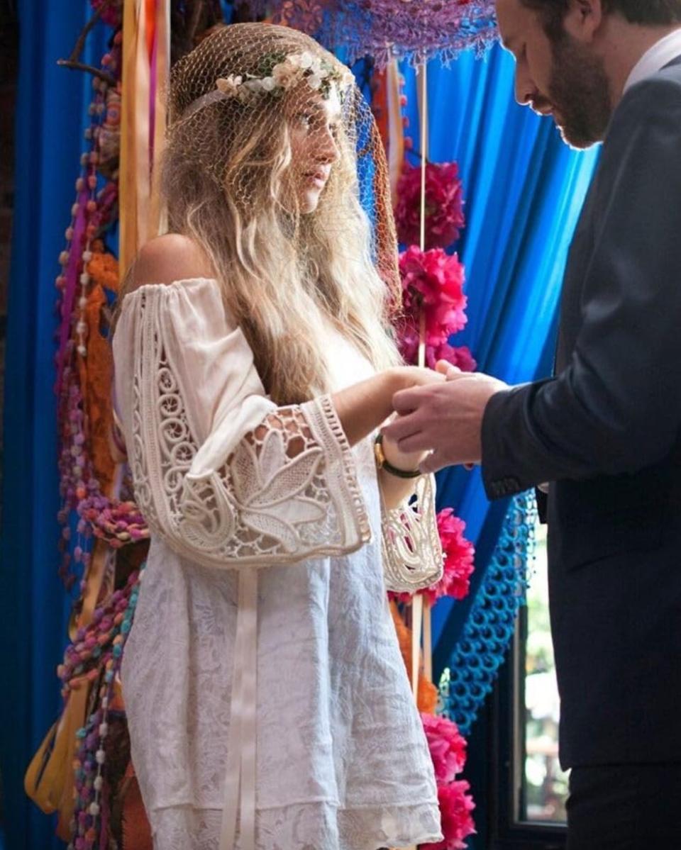 Jessa's wedding day on "Girls"