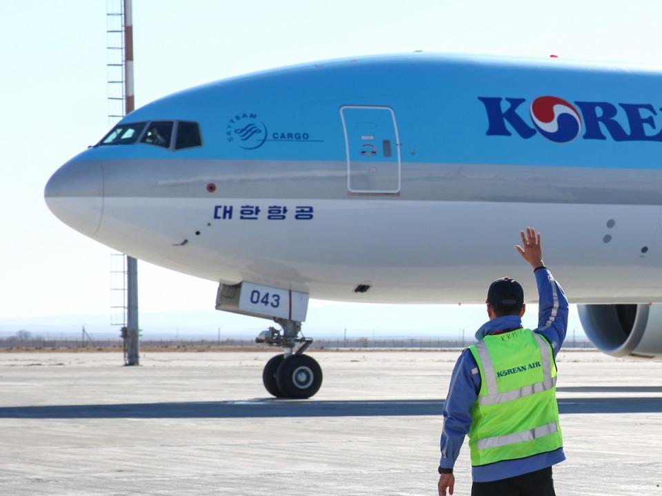 大韓航空傳出有空服員在安檢時行李內搜出子彈。（圖：Korean Air臉書）