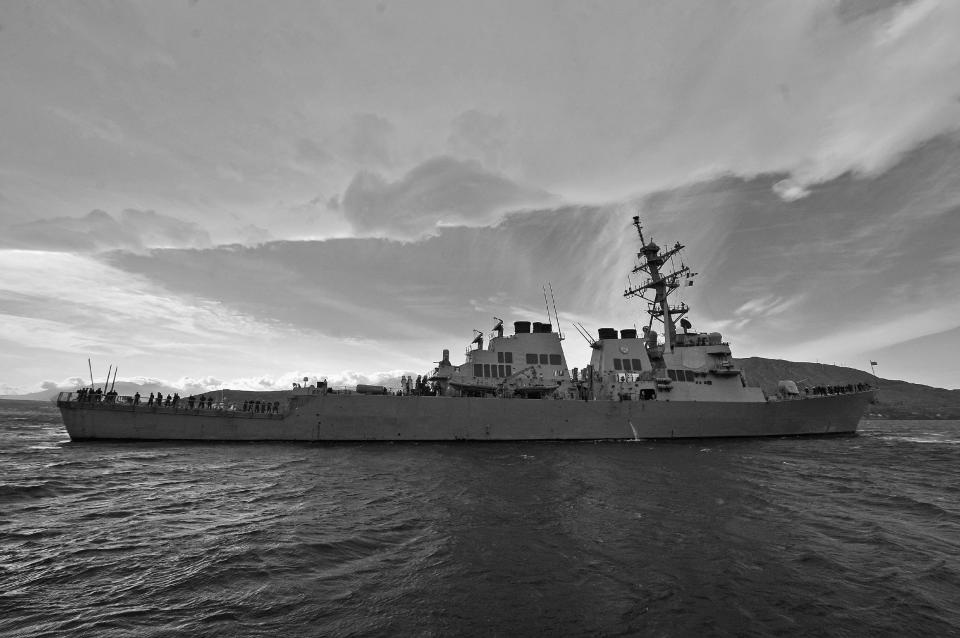 Guided-missile destroyer USS Laboon