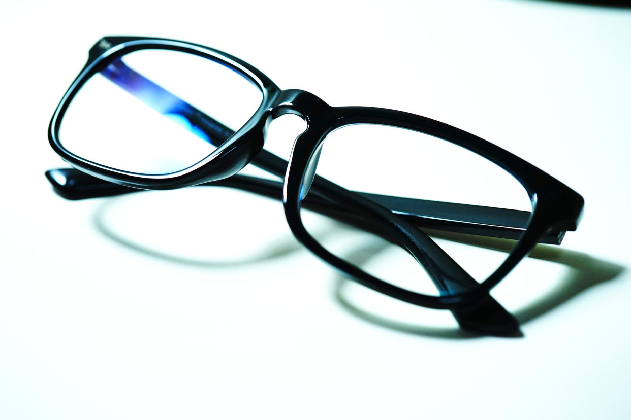 Do blue light-blocking glasses work? (Getty Images)