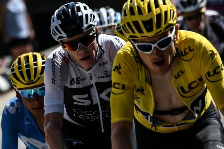 (From L) Colombia's Nairo Quintana and British duo Chris Froome and Geraint Thomas (R) on the ascent of the Alpe d'Huez