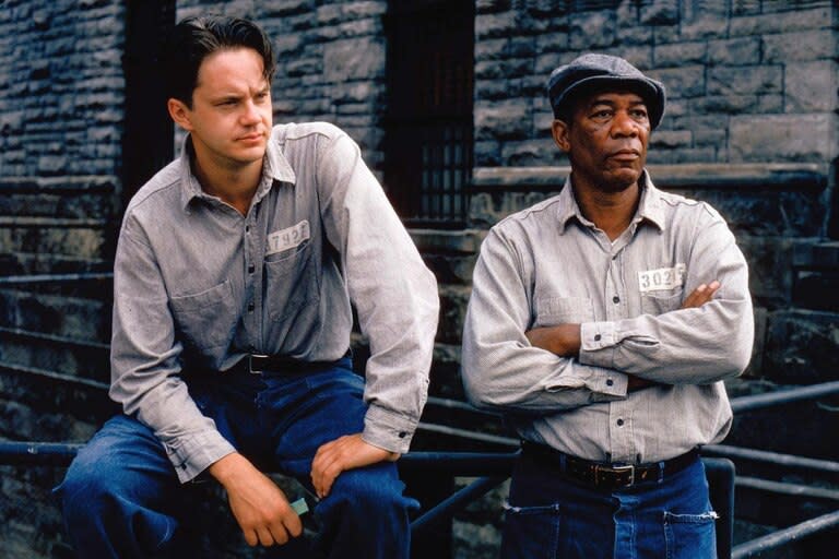 The Shawshank Redemption, dirigida por Frank Darabont, fue lanzada en 1994  y es considerada una de las mejores películas de la historia