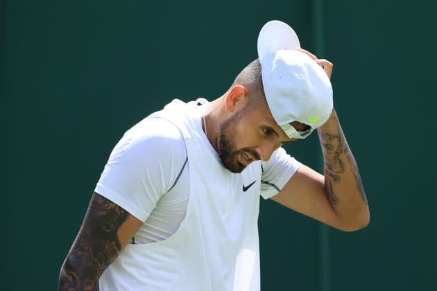 Nick Kyrgios face au Britannique Paul Jubb ce mardi 28 juin à Wimbledon. (Photo: Simon Stacpoole/Offside via Getty Images)