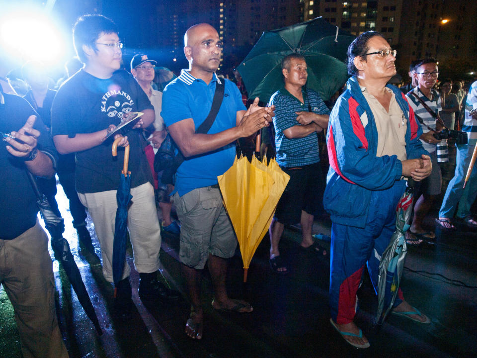 Human rights lawyer M Ravi was spotted at the rally. (Yahoo! photo/Alvin Ho)