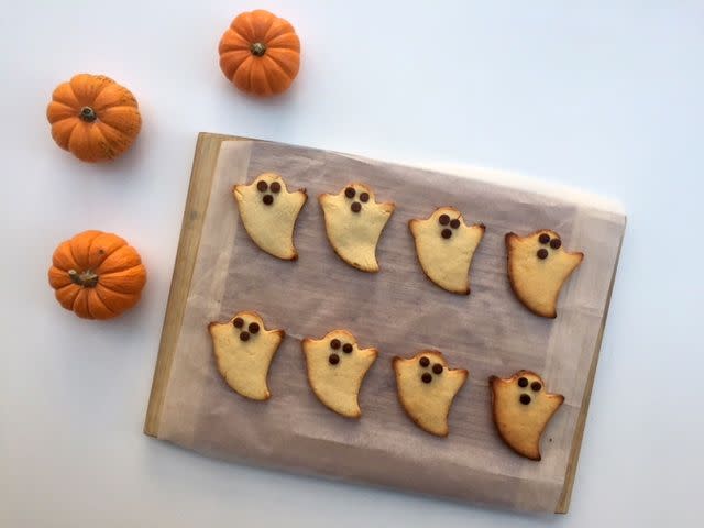 Coconut ghost cookies to keep your Halloween munchies clean. (Photo: Dorit Jaffe)