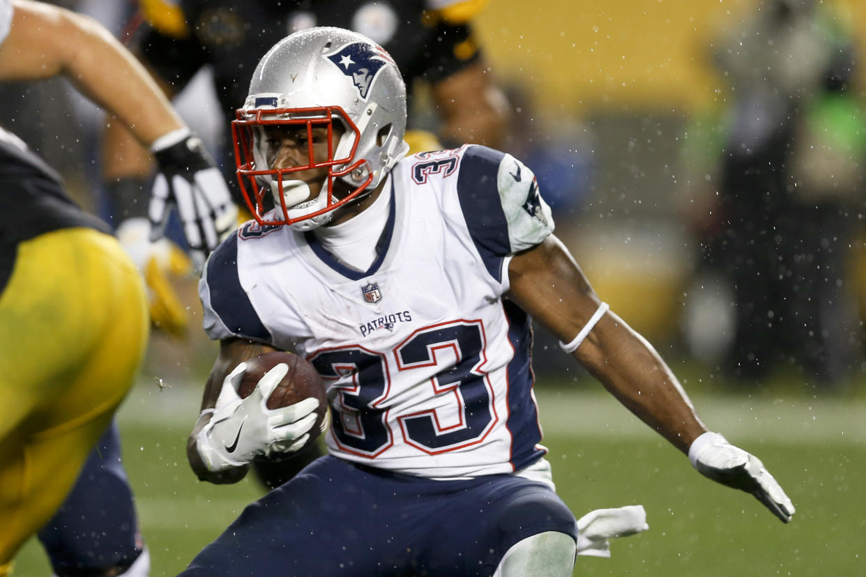 Dion Lewis highlights this week’s look at whom to sit and start in fantasy leagues (AP Photo).