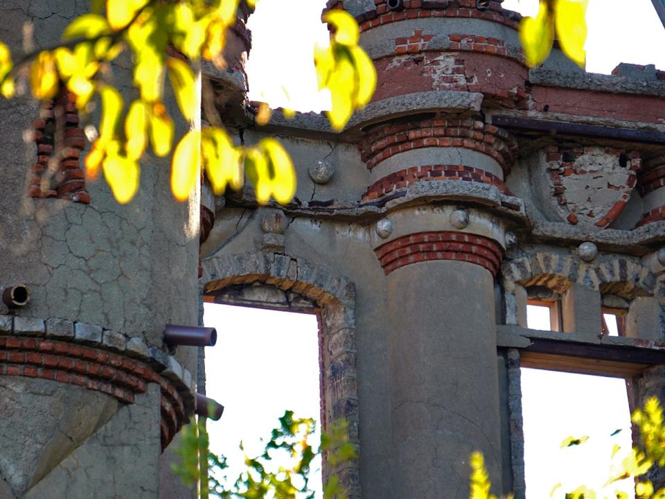 Bannerman's Castle ruins