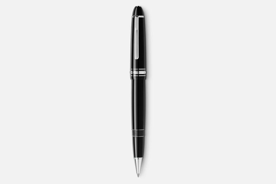 Black and silver/platinum pen