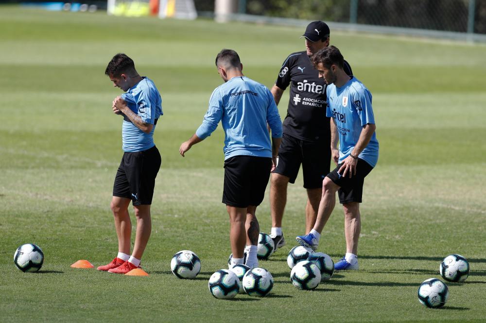 Uruguay se entrena sin Vecino, que está pasando pruebas médicas