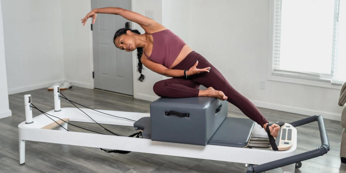  Balanced Body Allegro Stretch Pilates Reformer, Workout  Equipment and Pilates Exercise Equipment for Home or Studio : Pilates  Reformers : Sports & Outdoors