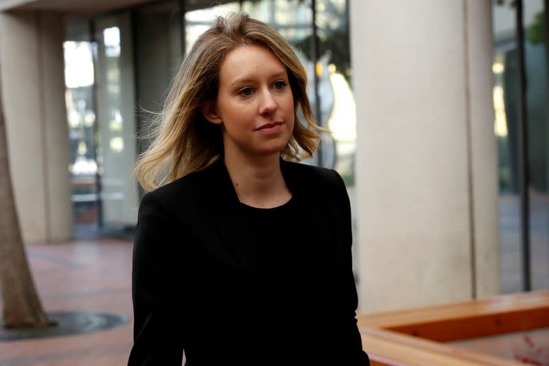 uFILE PHOTO: Former Theranos CEO Elizabeth Holmes arrives for a hearing at a federal court in San Jose