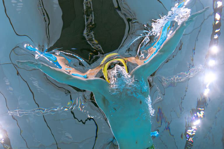 El australiano Izaac Stubblety-Cook compite en la eliminatoria de natación masculina de 200 m 