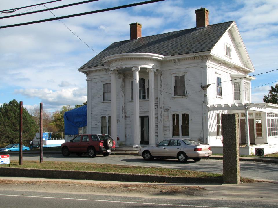 West Dennis Captain HouseCapt. Obed Baker Home"The Columns"