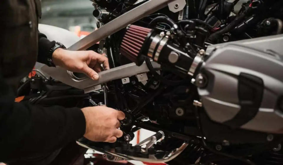 Guía para el cuidado efectivo de las motos de trabajo. Foto tomada de: freepik.es - arthurhidden