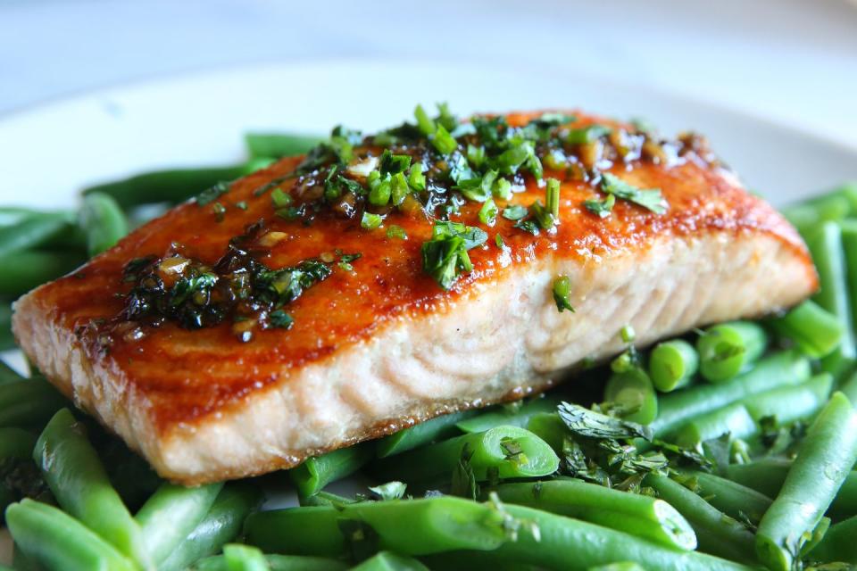 Cilantro Chili Lime Glazed Salmon and Green Beans