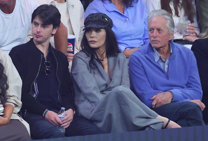 Michael Douglas con su mujer y su hijo Dylan