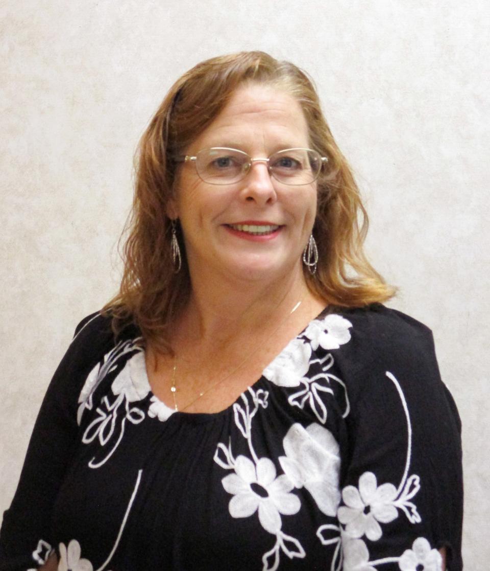 District 3 School-Related Employee of the Year Finalist Diana Tinker (Photo courtesy Polk County Public Schools)