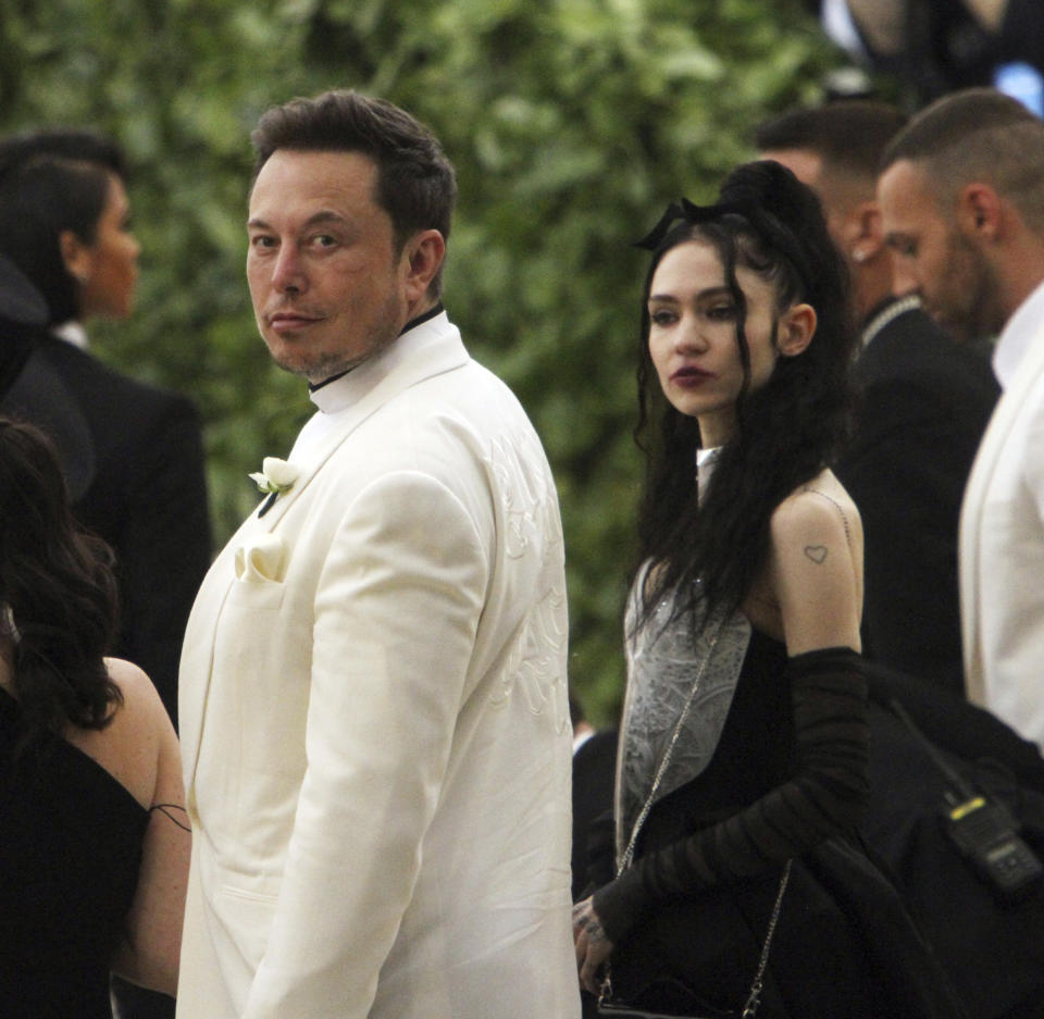 NEW YORK, NY May 07, 2018: Elon Musk, Grimes attend Heavenly Bodies: Fashion & The Catholic Imagination Costume Institute Gala at The Metropolitan Museum of Art in New York. May 07, 2018 Credit:RW/MediaPunch /IPX