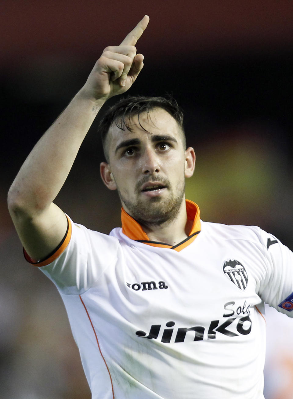 Valencia’s Paco Alcacer celebrates after scoring against Basel during the Europa League quarterfinal, second leg soccer match at the Mestalla stadium in Valencia, Spain, on Thursday, April 10, 2014. Valencia lost 3-0 in the first leg at Basel. (AP Photo/Alberto Saiz)