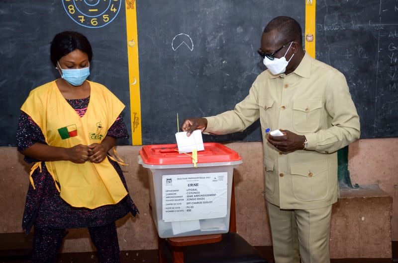 Benin votes for president after week of violent protests in Cotonou