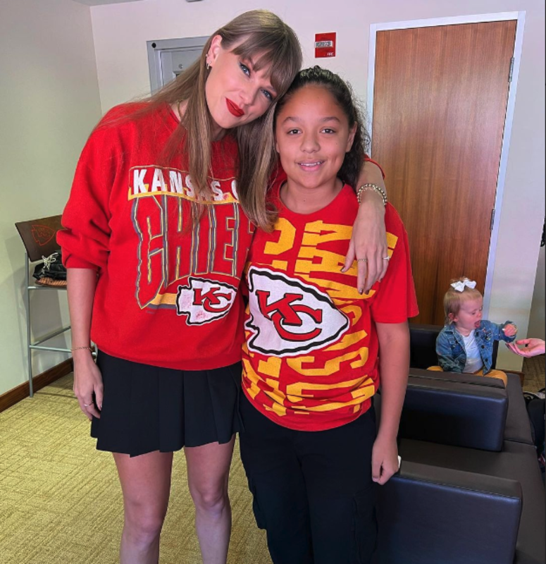 Taylor Swift, Mia Richards<p>@randimahomes/Instagram</p>