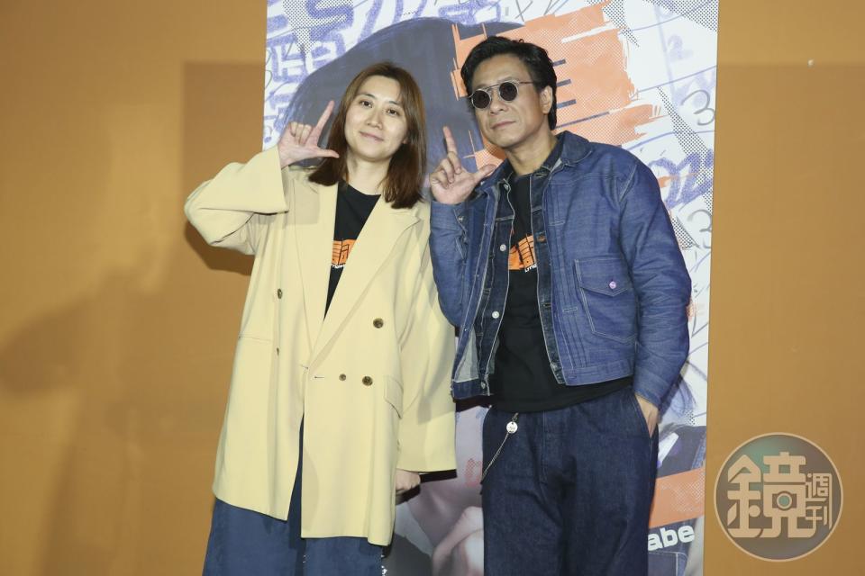 導演黃綺琳自資拍攝電影《填詞L》，她前作《金都》的男主角港星朱栢康，趁在台拍戲空檔特別來支持電影首映。