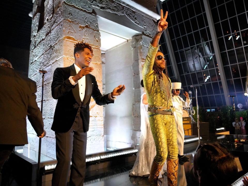 Lenny Kravitz performs onstage during The 2022 Met Gala Celebrating "In America: An Anthology of Fashion" at The Metropolitan Museum of Art on May 2, 2022