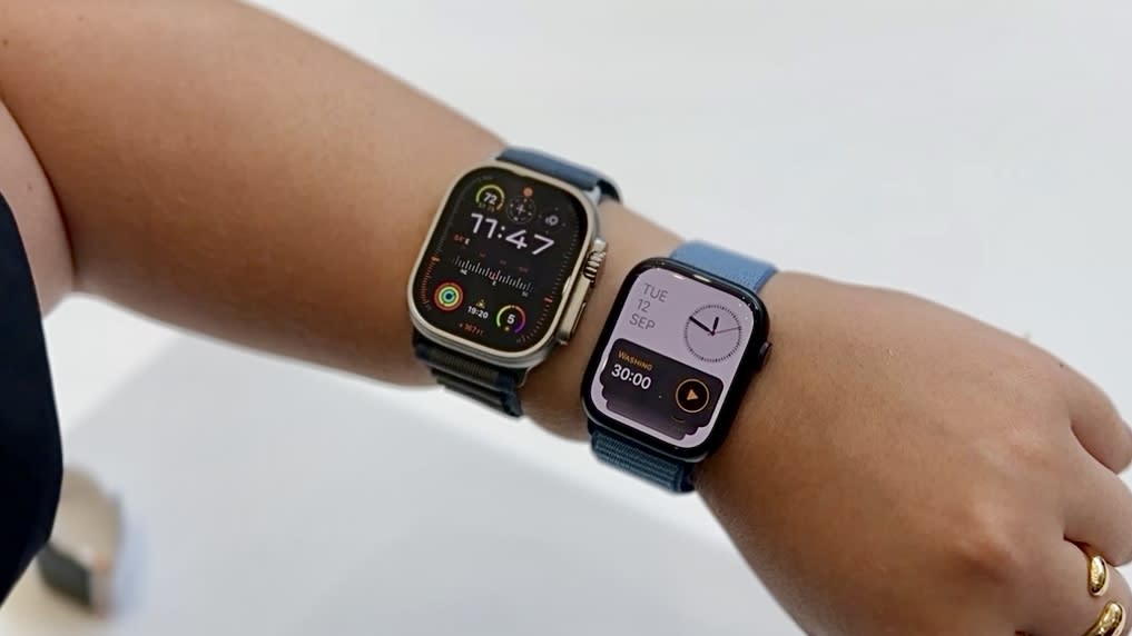  Apple Watch Series 9 vs. Apple Watch Ultra 2. 