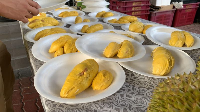 Durian Man SS2 - durian