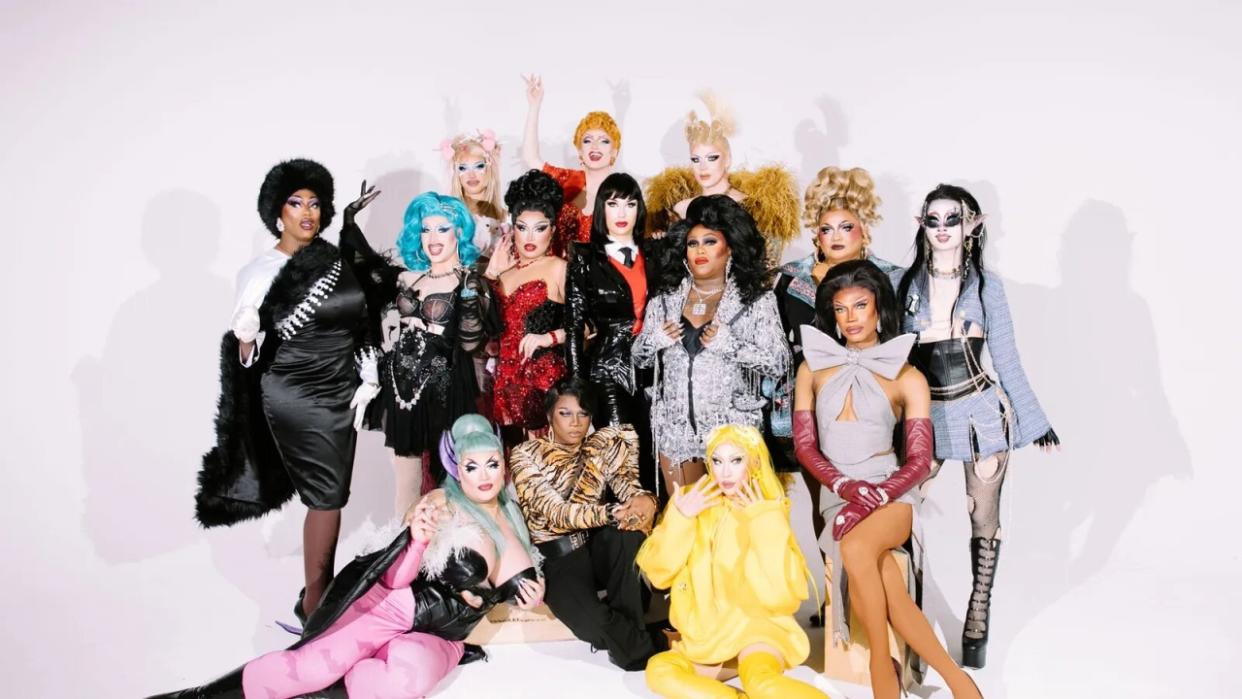  The cast of RuPaul's Darg Race season 16 in a promo image for the show. 