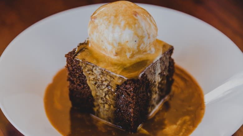 Sticky toffee pudding with ice cream