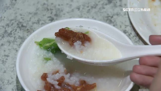  「稀飯」的台語怎麼說？網友分享各地念法，引發熱烈討論。（示意圖／資料照）