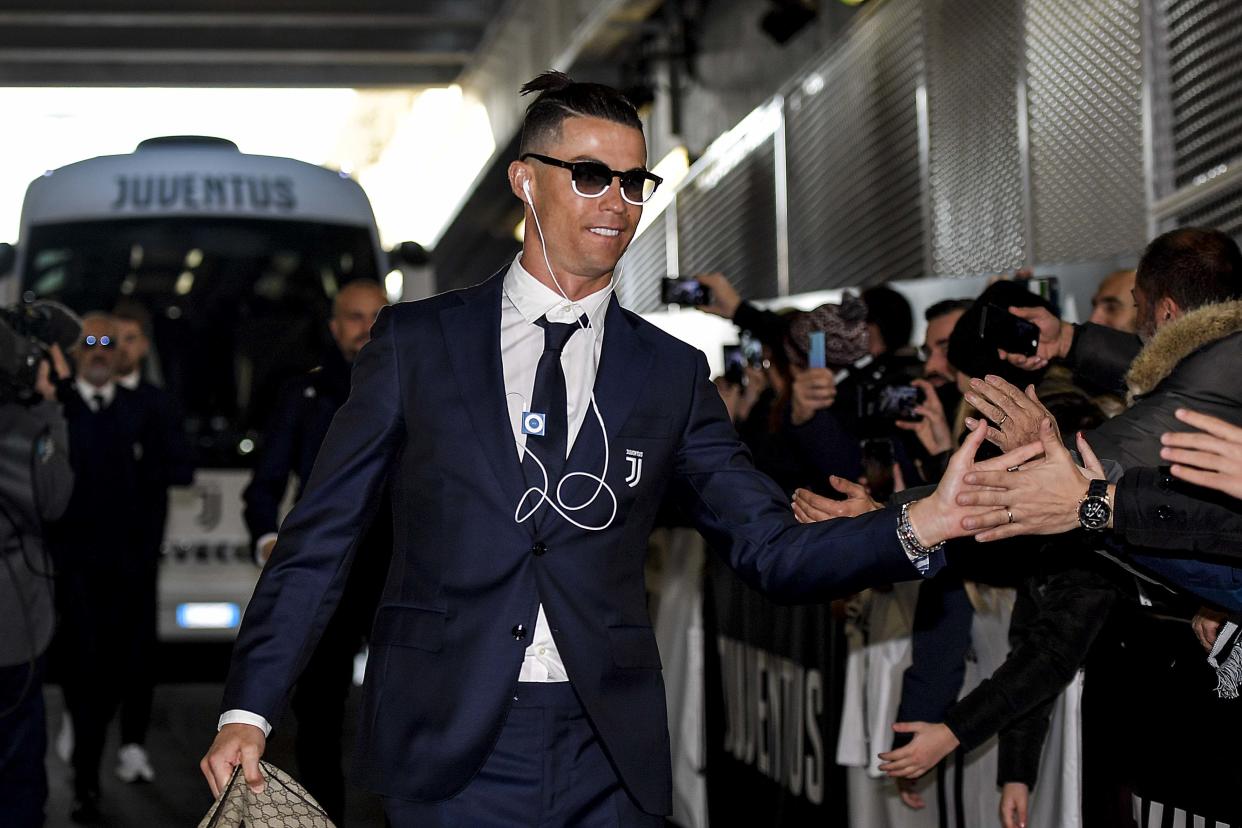 TURIN, ITALY - JANUARY 06:  Cristiano Ronaldo of Juventus arrives at the stadium before the Serie A match between Juventus and Cagliari Calcio at Allianz Stadium on January 6, 2020 in Turin, Italy.  (Photo by Daniele Badolato - Juventus FC/Juventus FC via Getty Images)